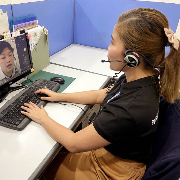 外国人講師も、英検対策の専門家